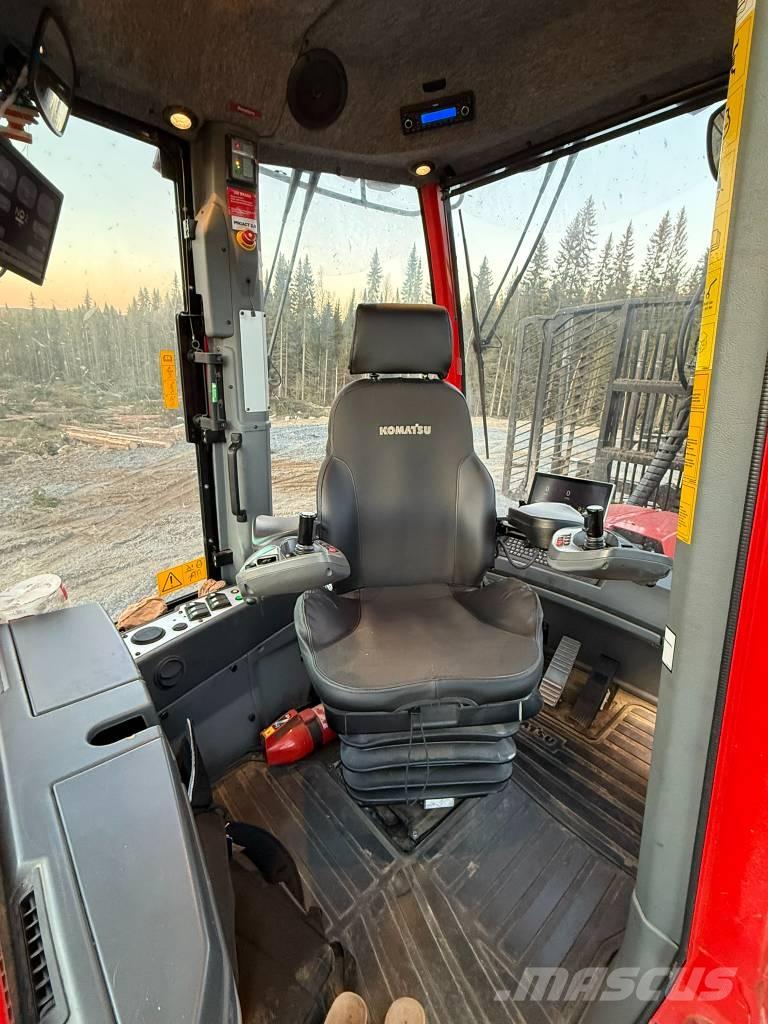 Komatsu 895 Lassbærere