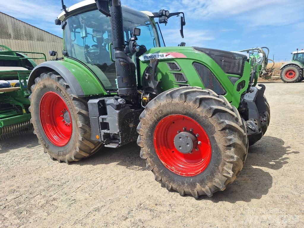 Fendt 718 Traktorer