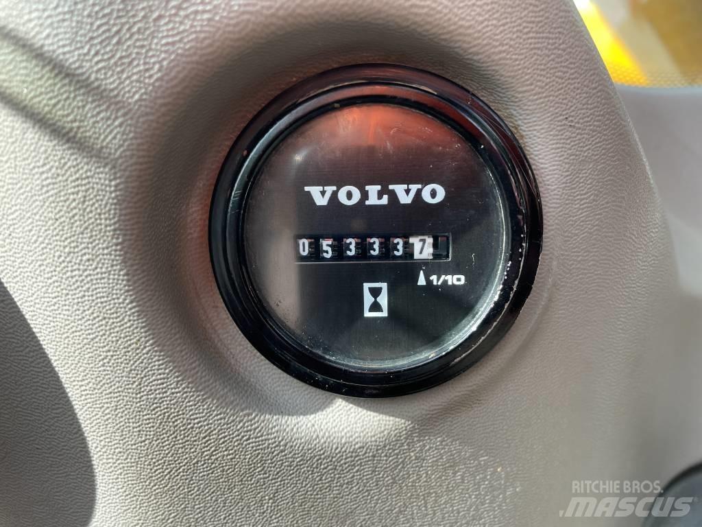 Volvo ECR 235 Beltegraver