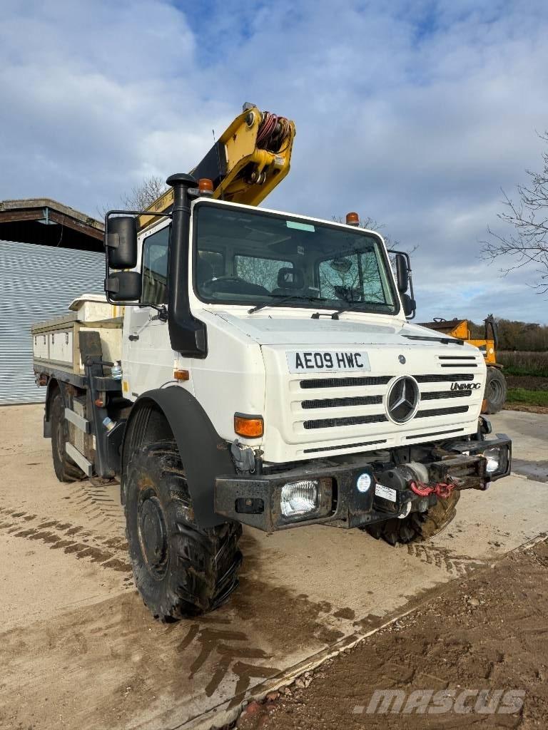 Mercedes-Benz unimog Bilmontert lift