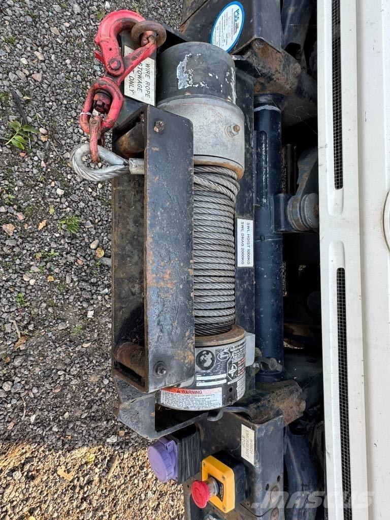 Mercedes-Benz unimog Bilmontert lift