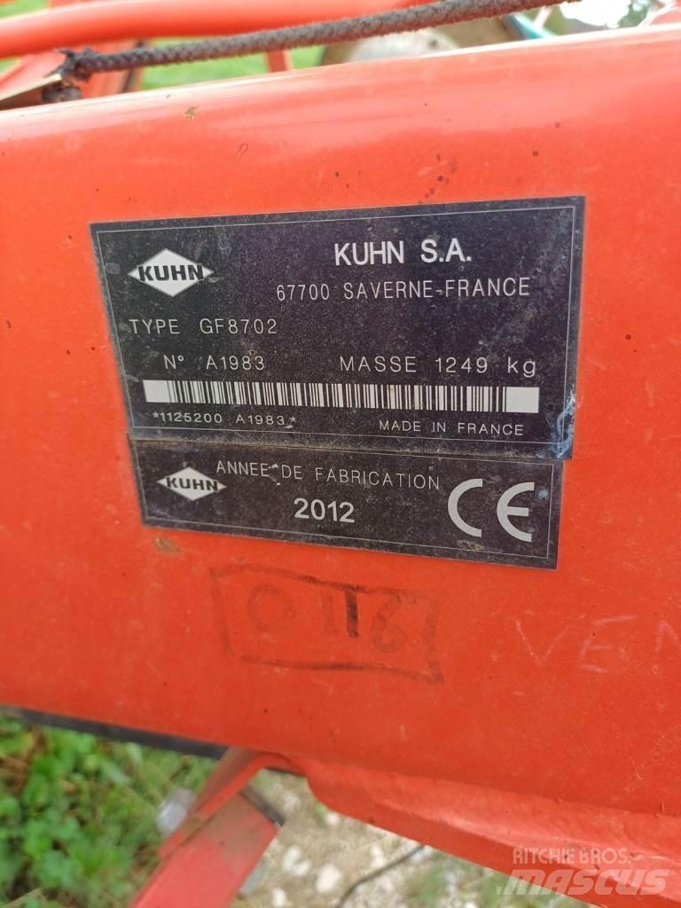 Kuhn GF 8702 Raker og høyvendere