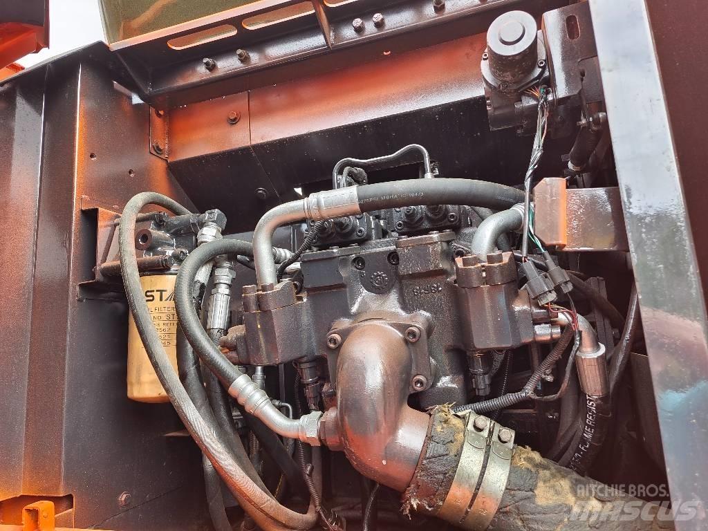 Hitachi EX 200-3 Beltegraver