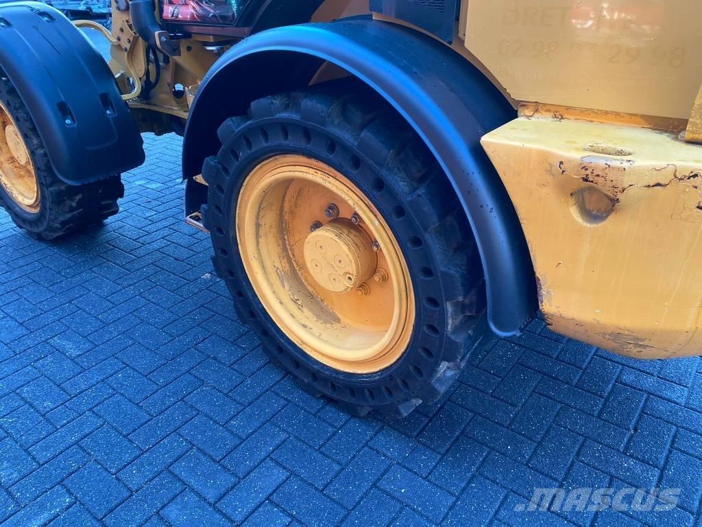 CAT 908M Hjullastere