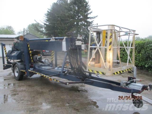Denka-Lift DL 25 Teleskop bomlifter