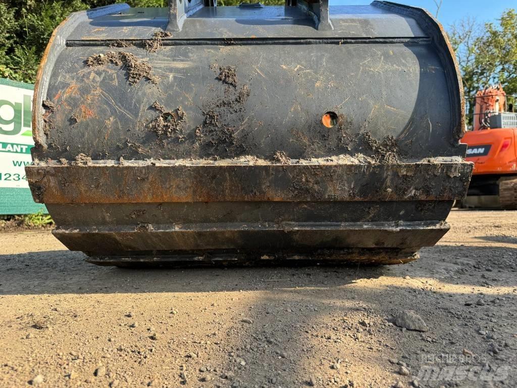 Doosan DX 140 LC Skuffer