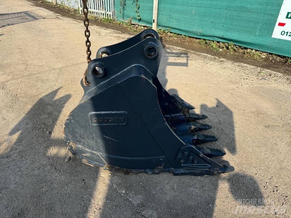 Doosan DX 140 LC Skuffer