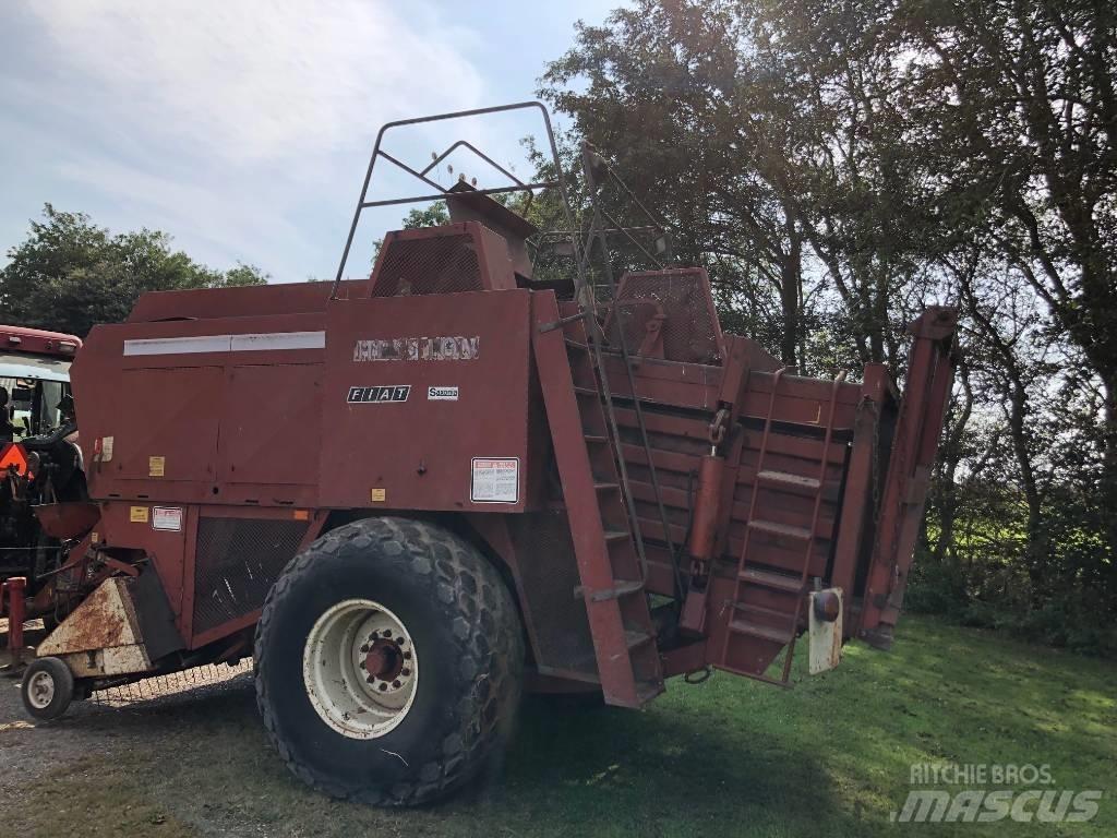 Hesston 4800 Firkantpresser