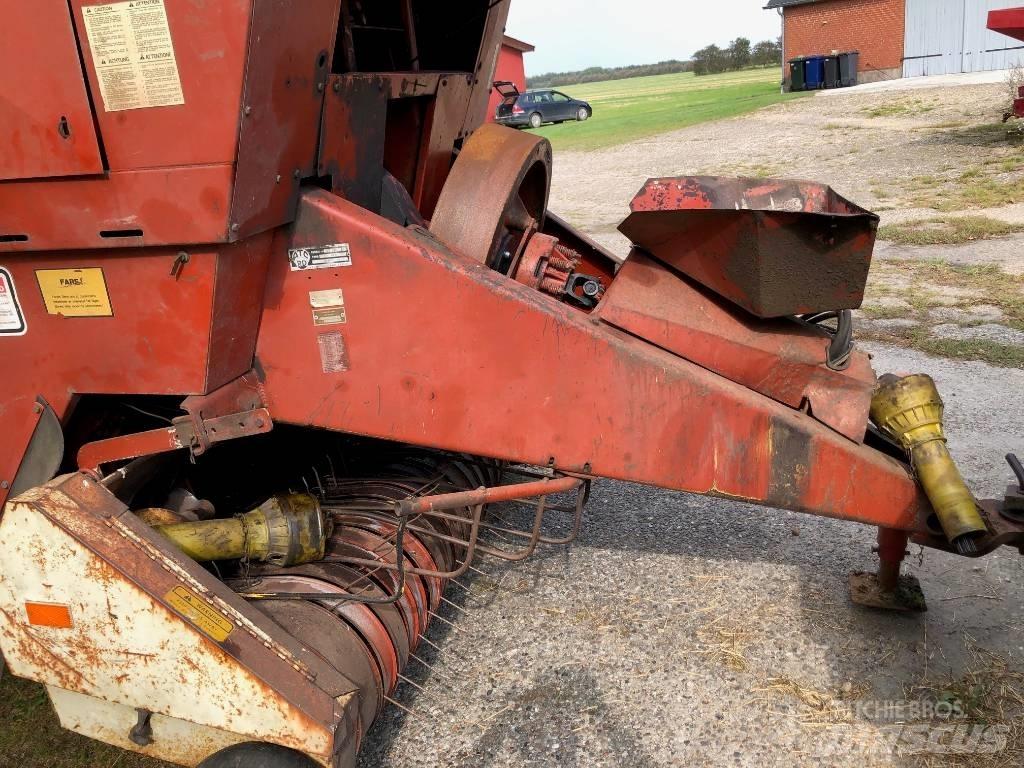 Hesston 4800 Firkantpresser