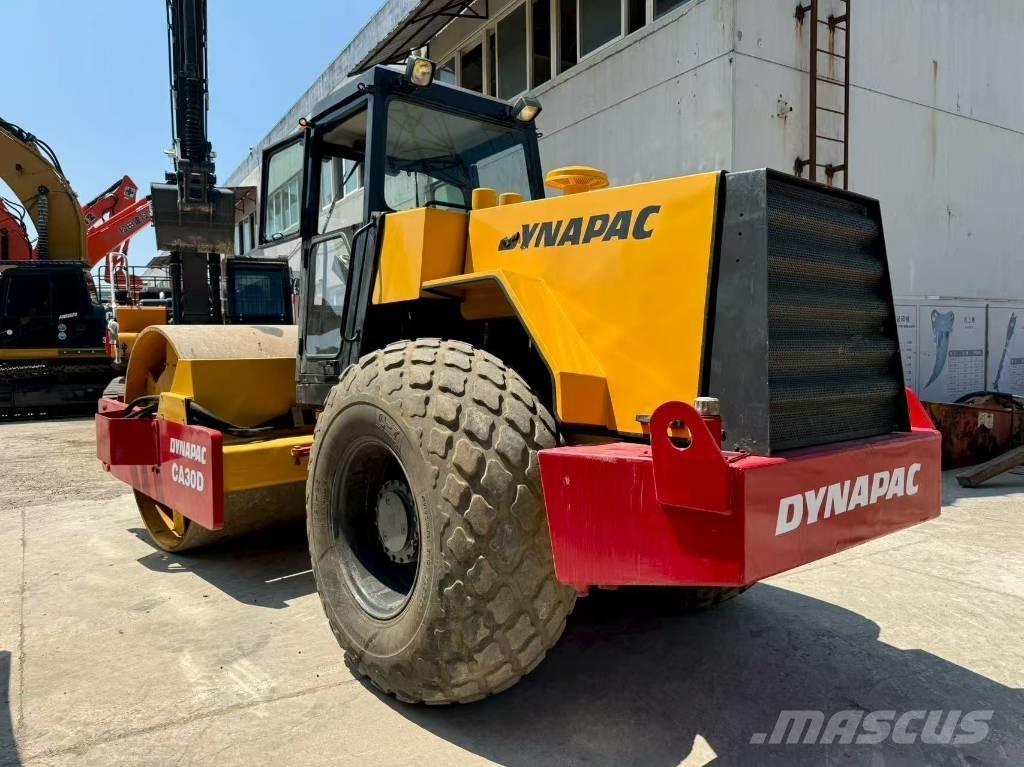 Dynapac CA 30 D Valsetog