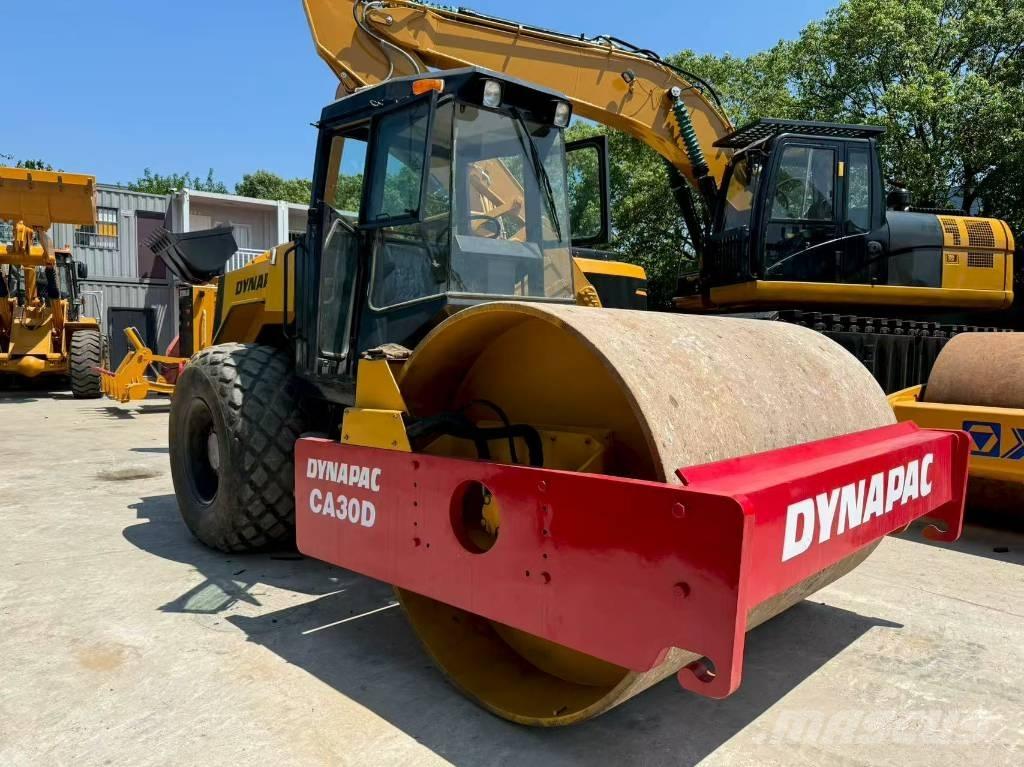 Dynapac CA 30 D Valsetog