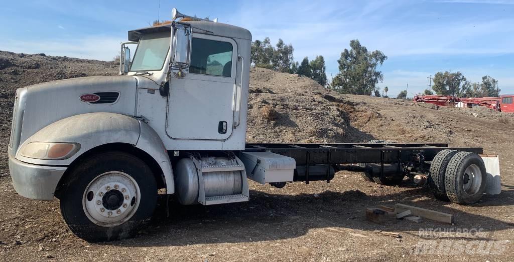 Peterbilt 335 Tippbil