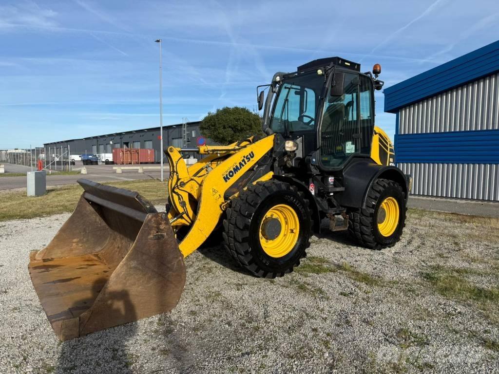 Komatsu WA100 M-7 Hjullastere