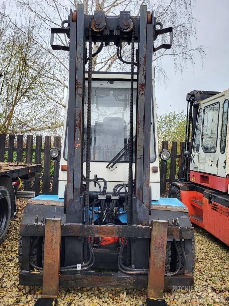 Kalmar DC 7.5-600 Diesel Trucker