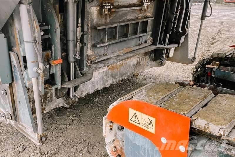 Wirtgen W220 Andre lastebiler
