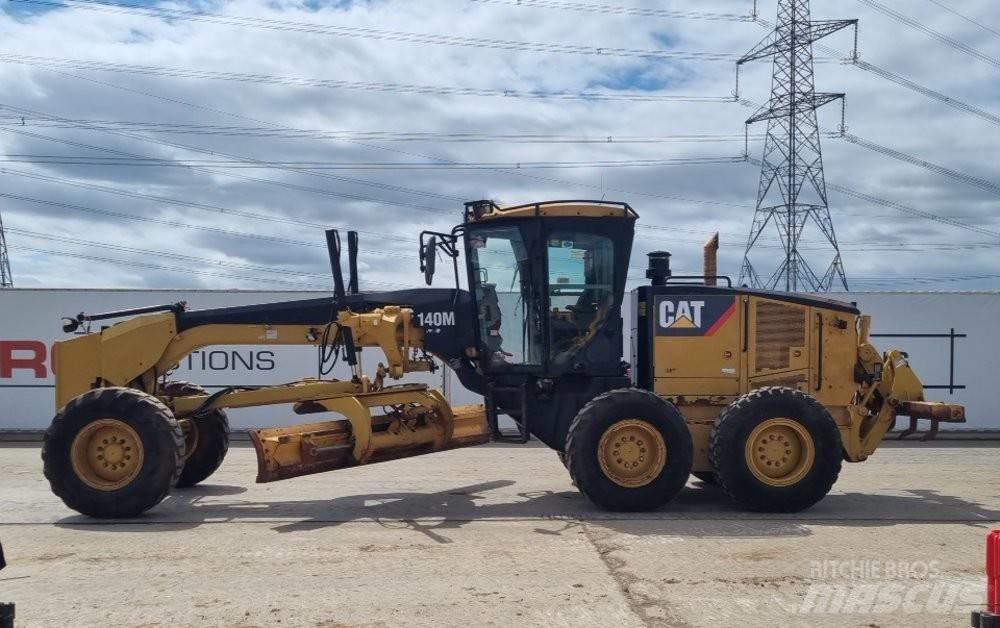 CAT 140 M Veihøvler