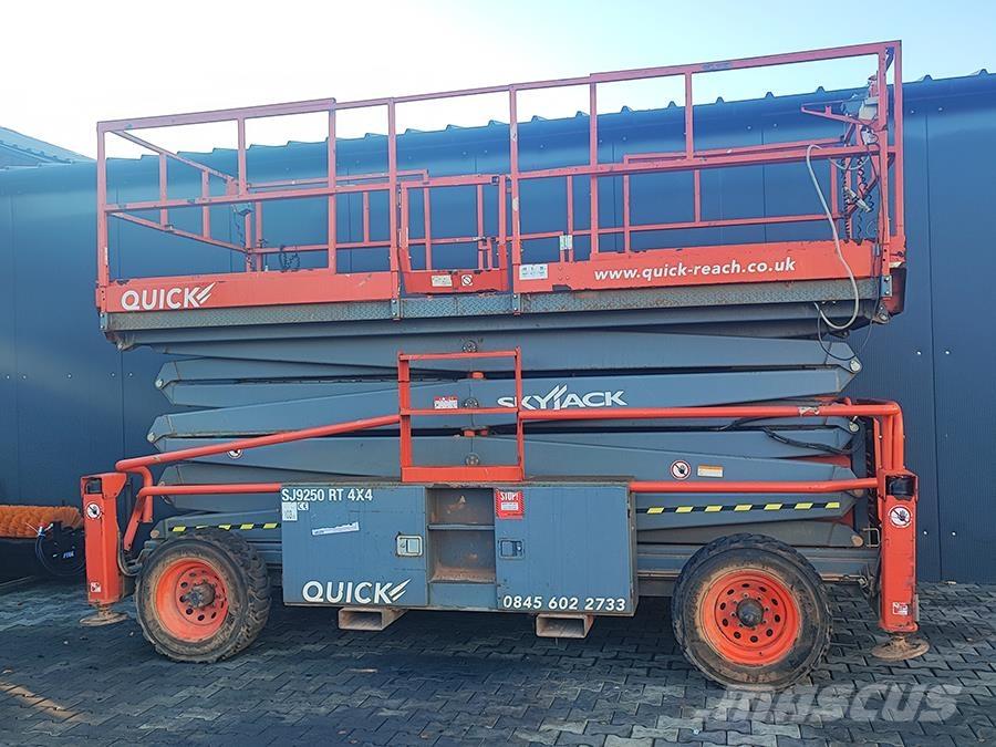 SkyJack SJ 9250 Sakselifter