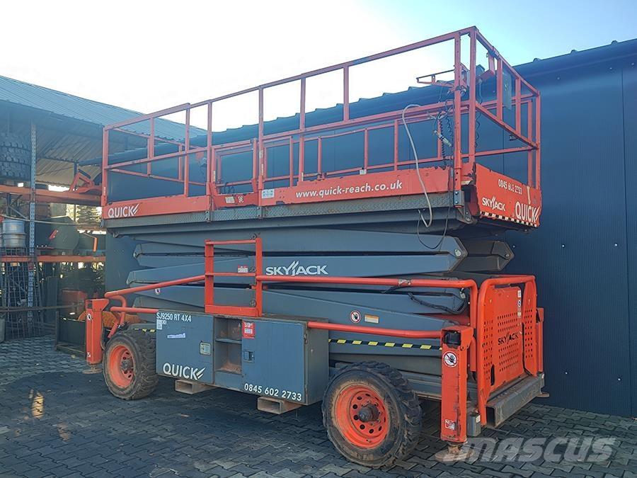 SkyJack SJ 9250 Sakselifter