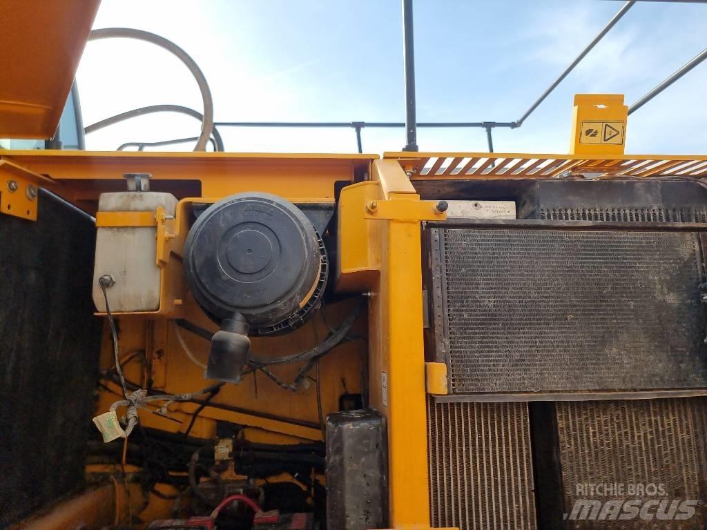 JCB JS 220 LC Beltegraver