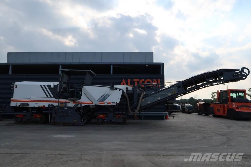 Wirtgen W 250 Asfalt-kaldfresere