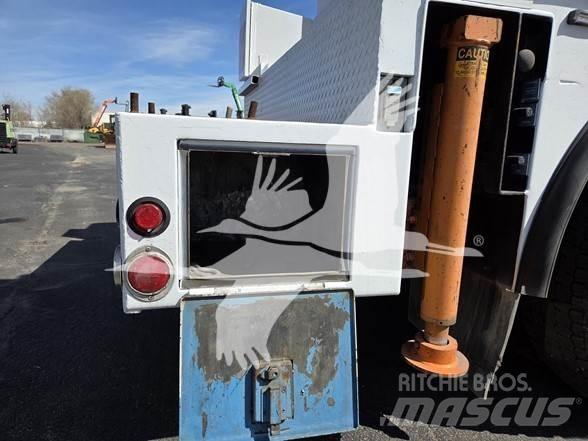 Peterbilt 337 Anlegg - Annet
