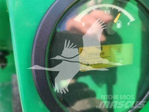 SkyTrak 10042 Teleskoplastere