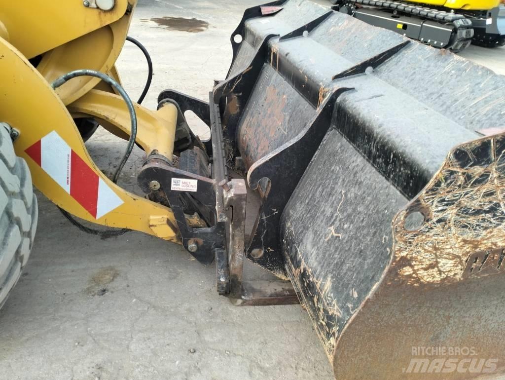 CAT 906M Hjullastere