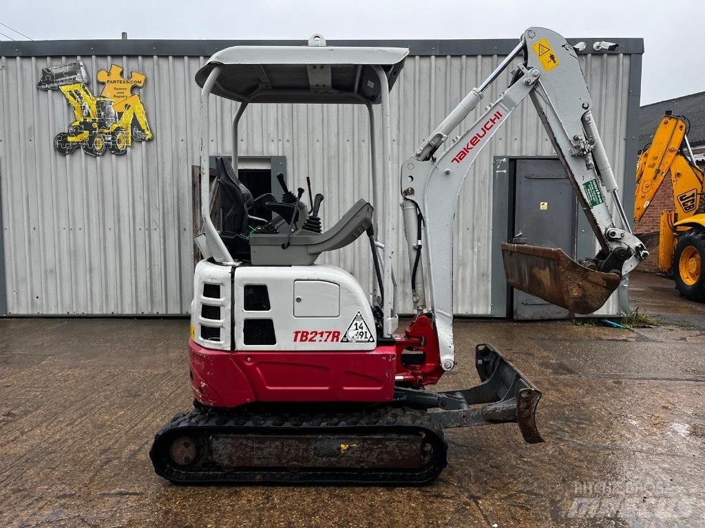 Takeuchi TB 217 R Minigravere <7t