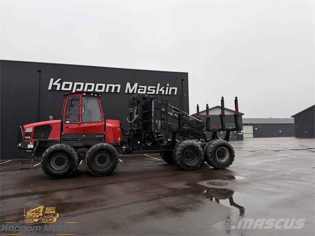 Komatsu 895 Lassbærere