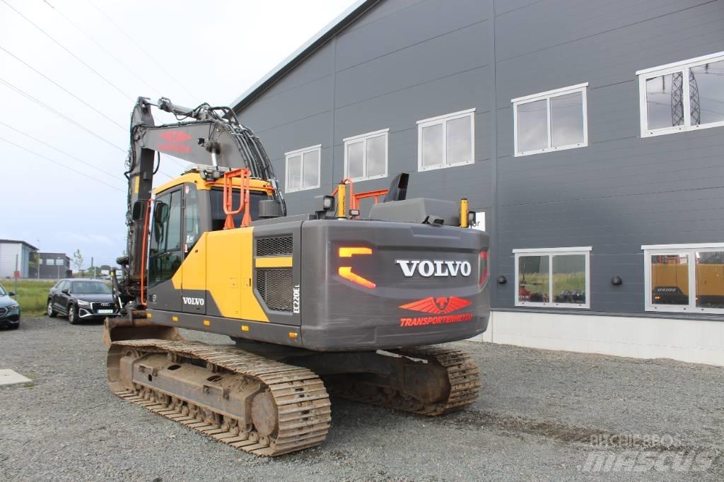 Volvo EC 220 E Beltegraver