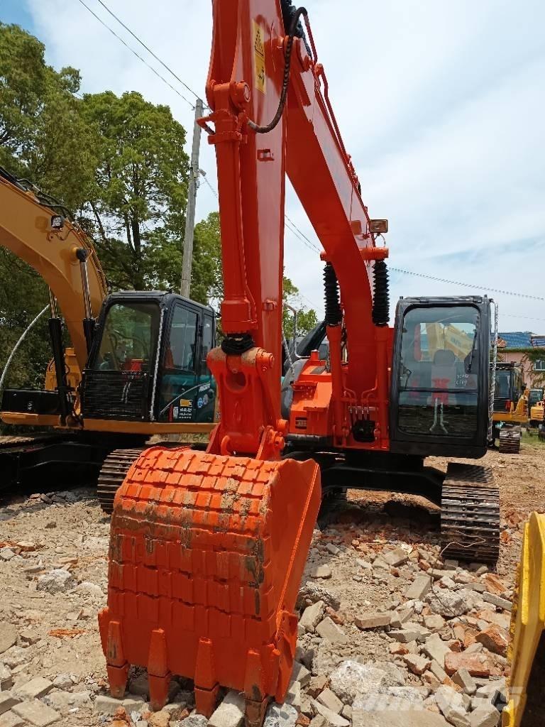 Hitachi ZX 135 Beltegraver