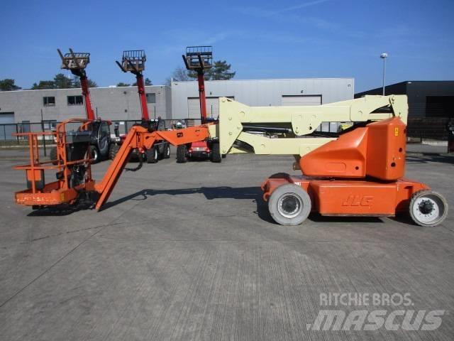 JLG E400AJP (817) Selvgående bomlifter
