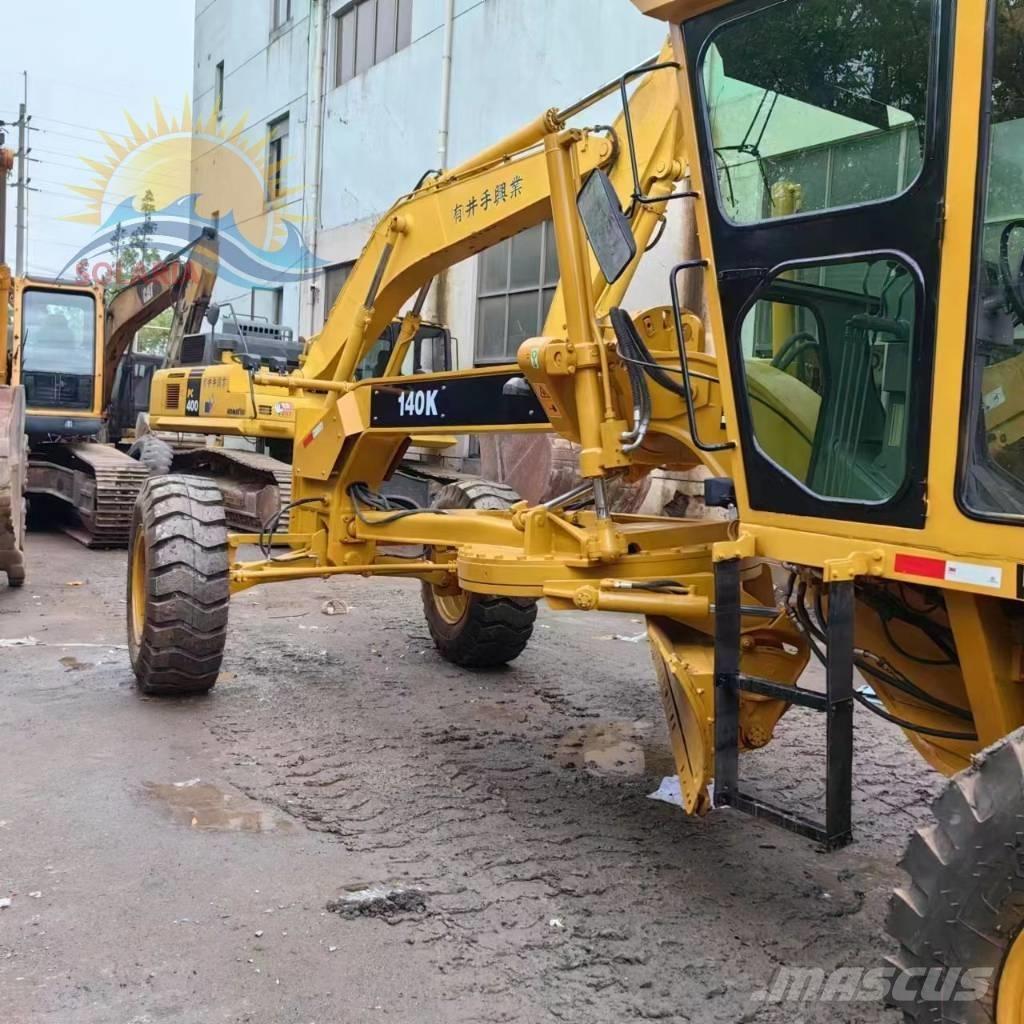 CAT 140K Veihøvler