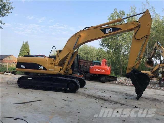 CAT 325C Beltegraver