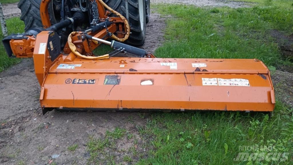 Berti TĀ/PS 250 Faste og slepe klippere