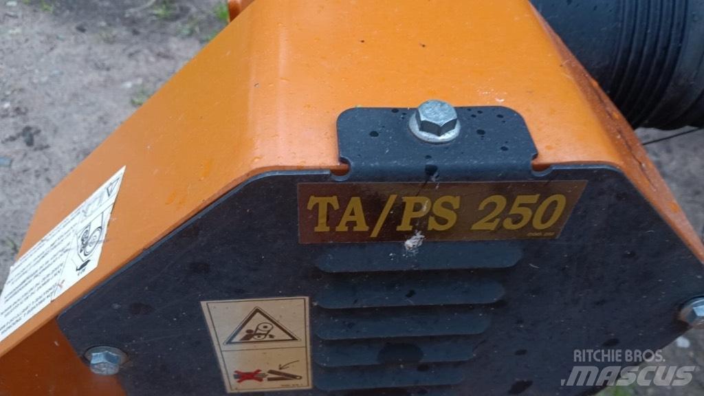 Berti TĀ/PS 250 Faste og slepe klippere