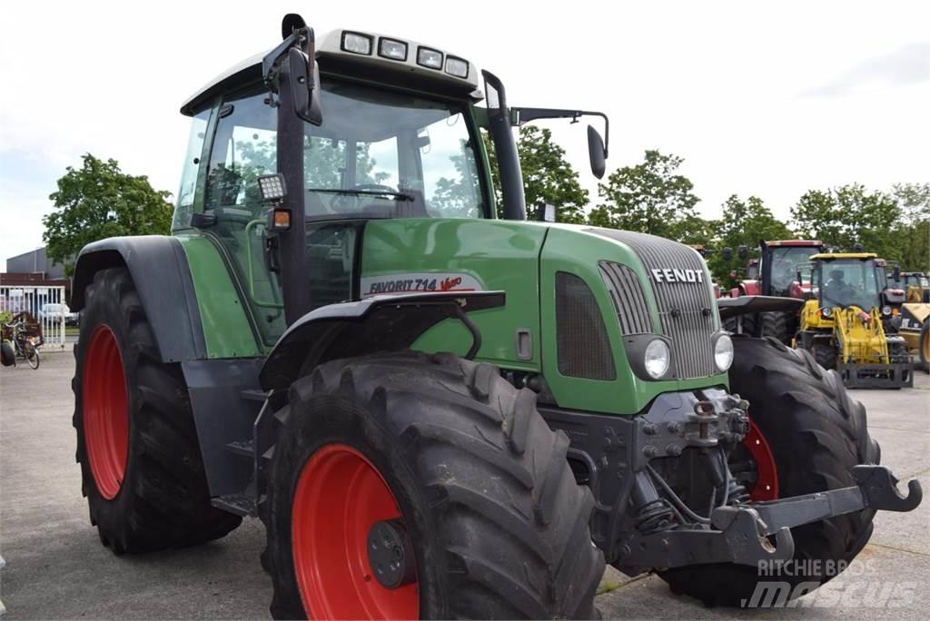 Fendt 714 Vario Traktorer