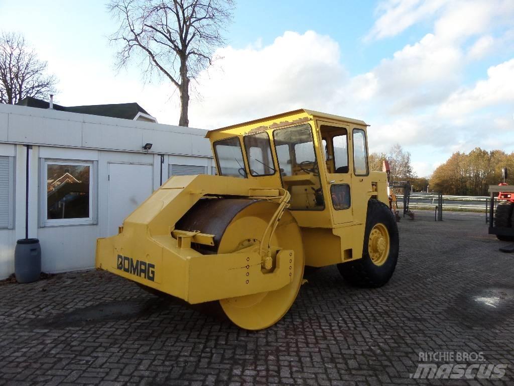 Bomag BW 211 AD Valsetog