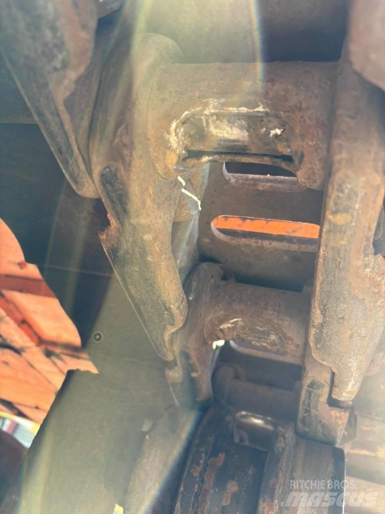 Doosan DX225LC Beltegraver