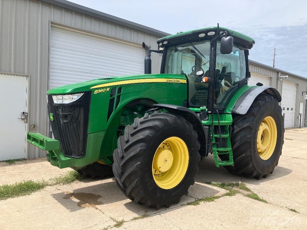 John Deere 8360 R Traktorer