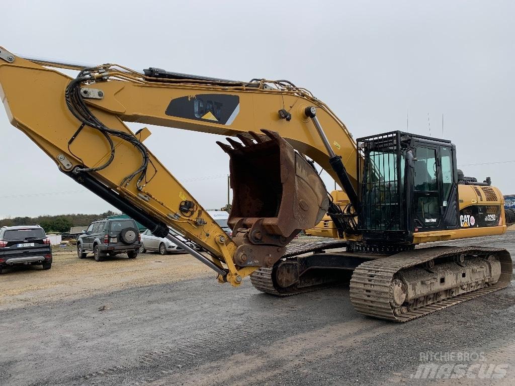 CAT 329 D Beltegraver