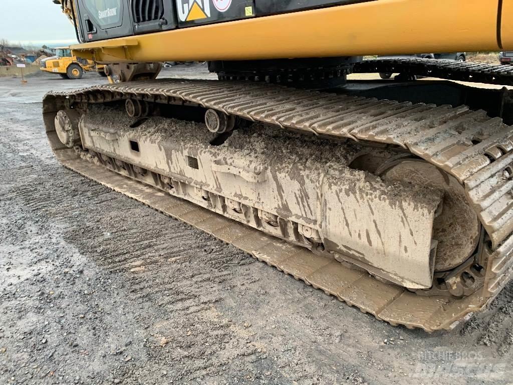 CAT 329 D Beltegraver