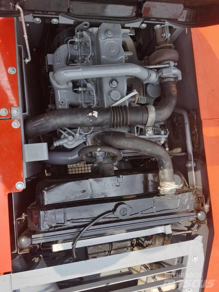 Hitachi EX 120-5 Beltegraver