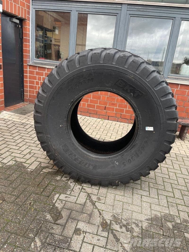 BKT 650/65R30,5 Dekk, hjul og felger