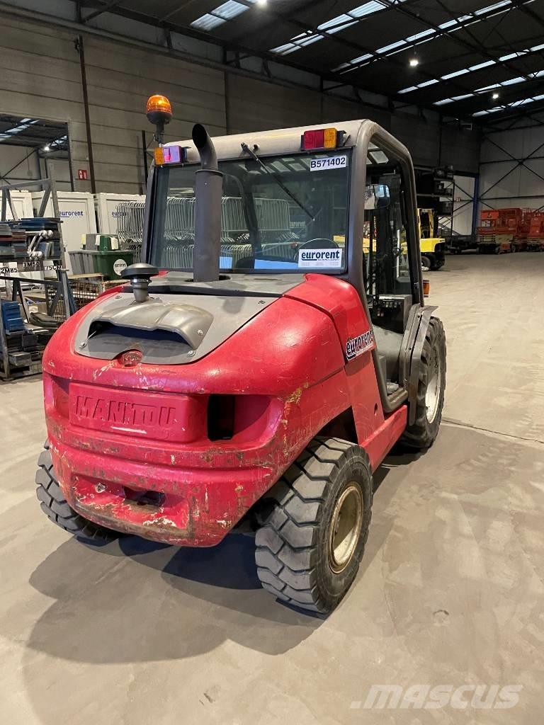 Manitou MH 25.4 Terrenggående gaffeltruck