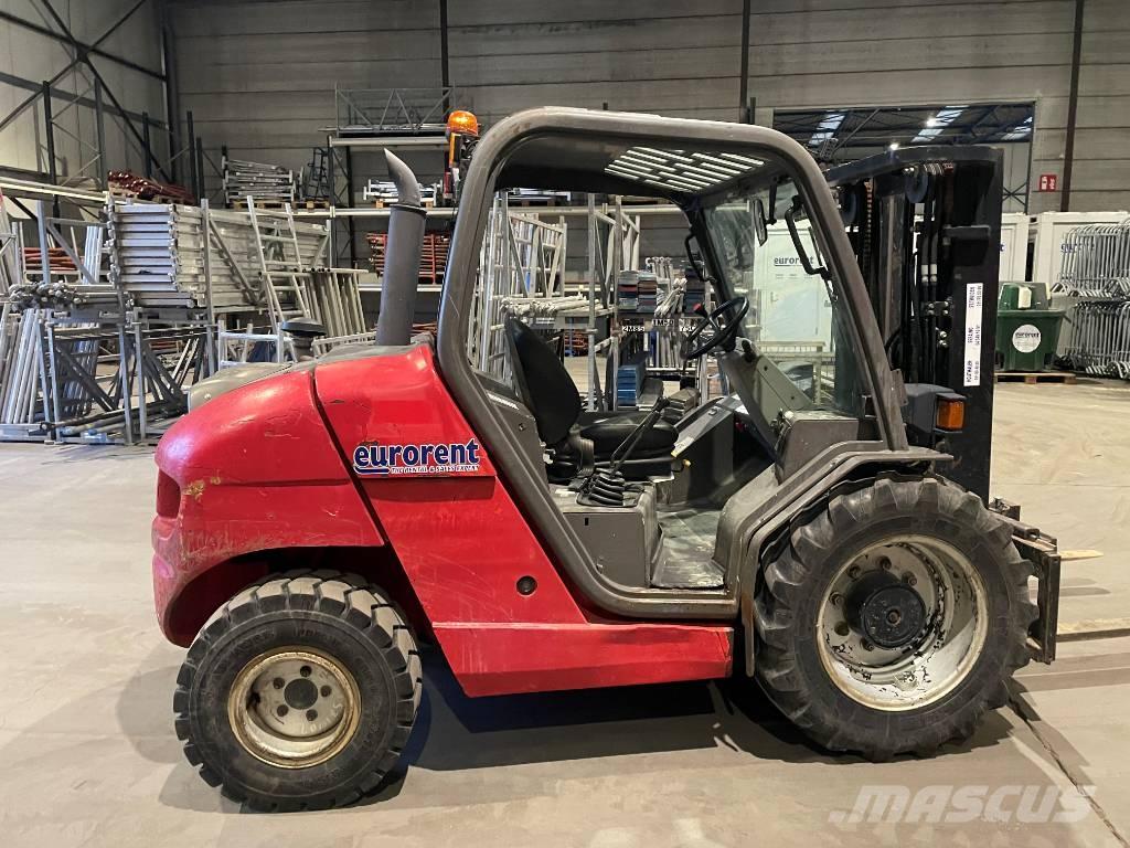 Manitou MH 25.4 Terrenggående gaffeltruck