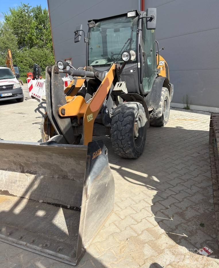 CASE 121 F Hjullastere
