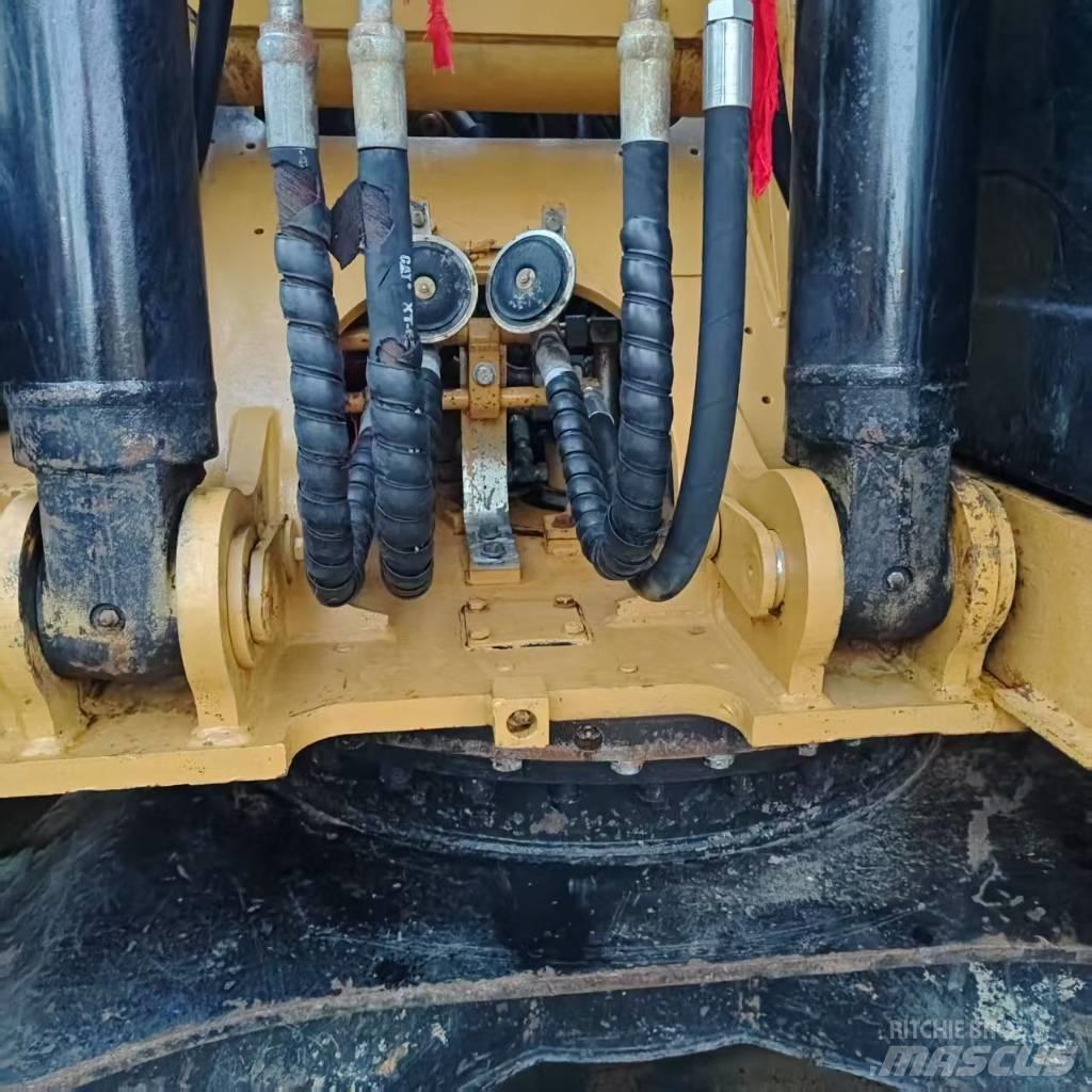 CAT 313 D Beltegraver