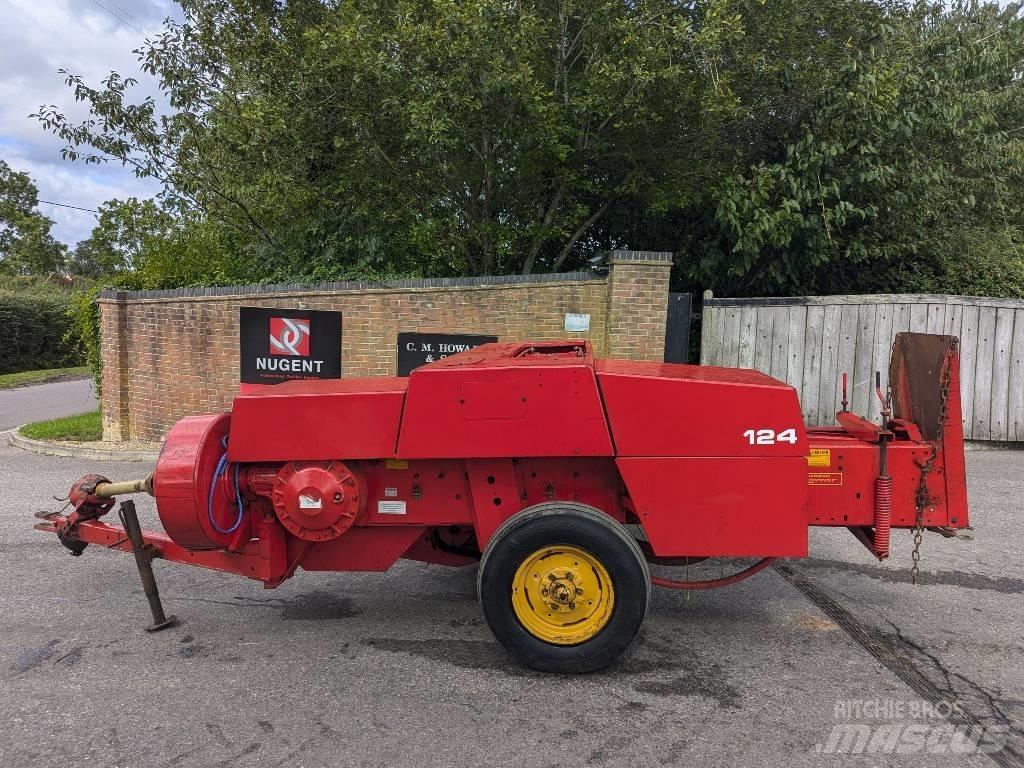 Massey Ferguson 124 Firkantpresser