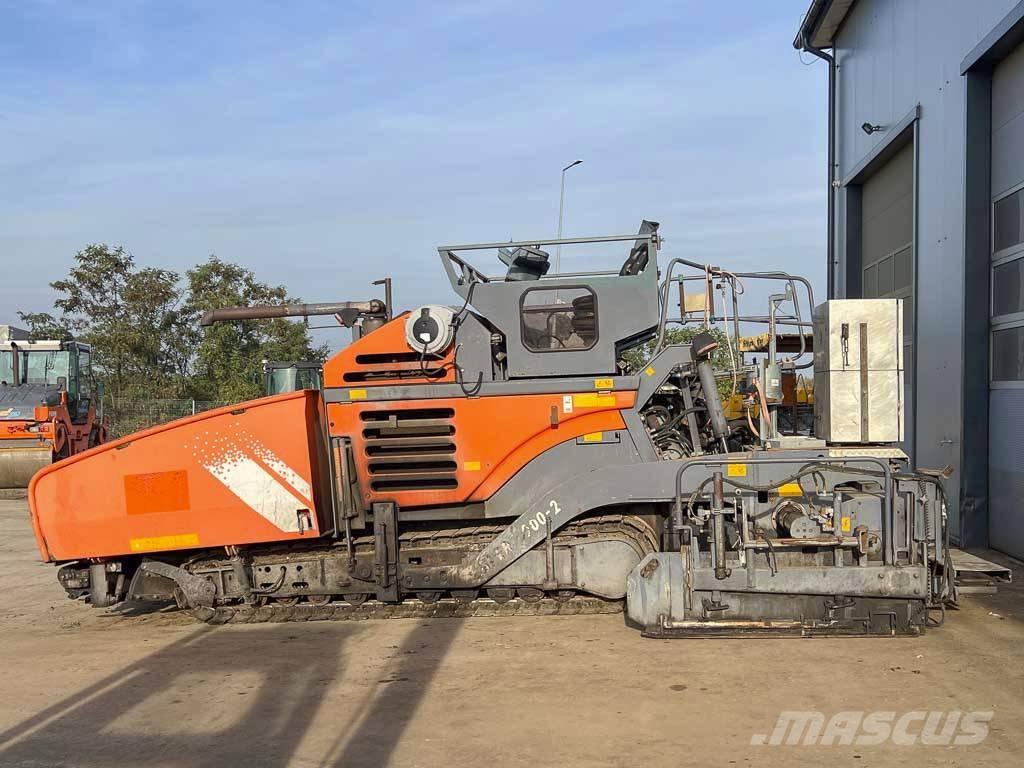 Vögele SUPER 1900-2 Asfaltutleggere